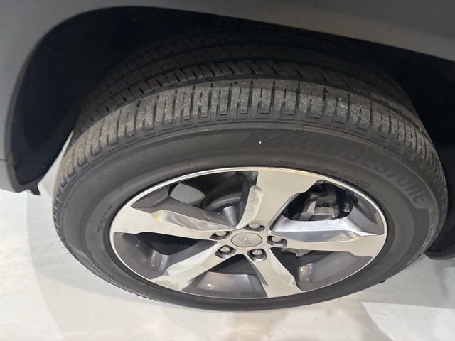 Used 2021 Jeep Grand Cherokee L Limited w/ Trailer Tow Group (B) image 35