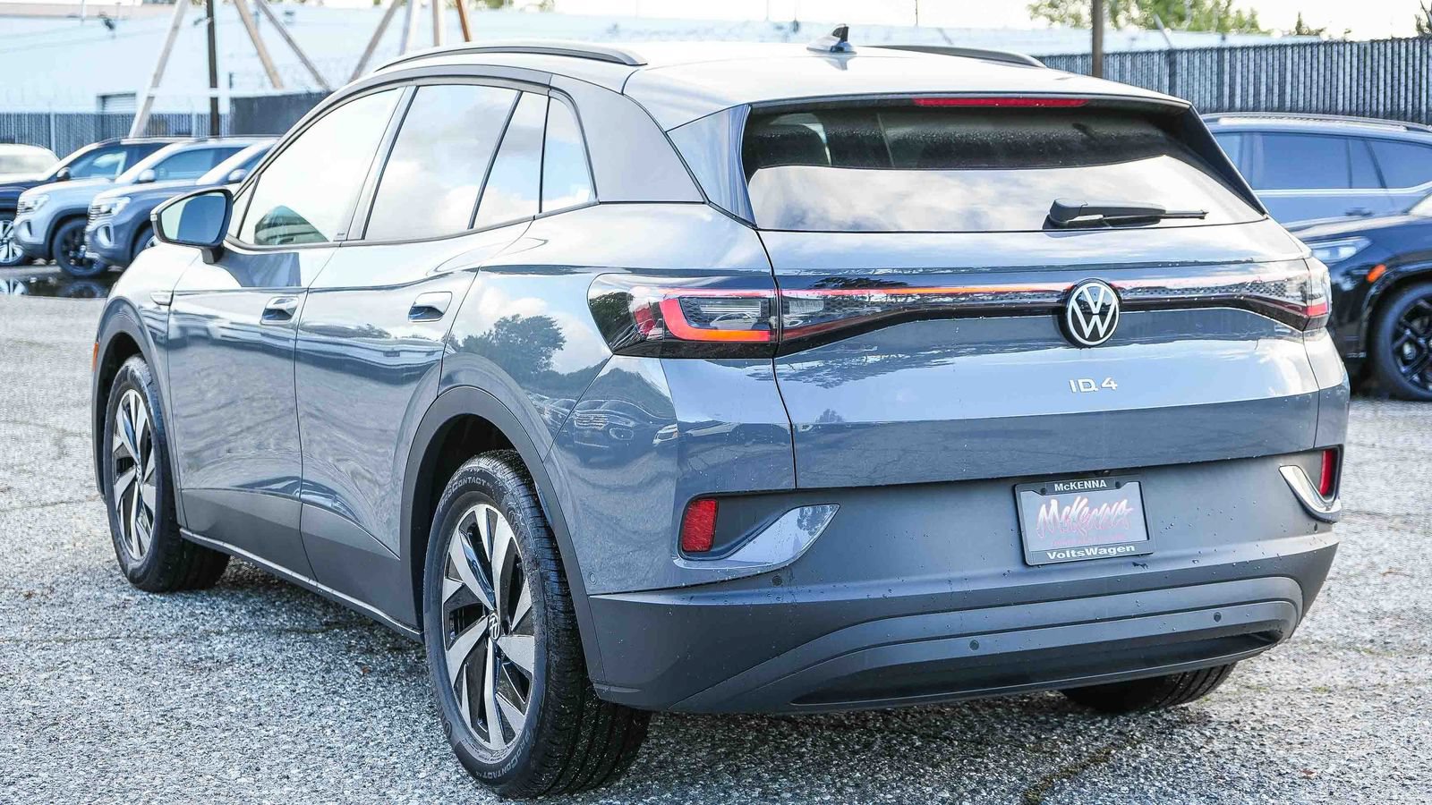 New 2026 Volkswagen ID.4 Pro RWD image 8