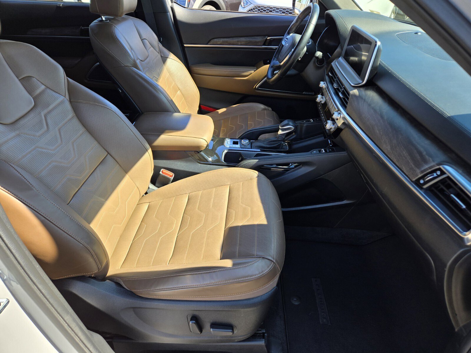 Certified 2022 Kia Telluride SX w/ SX Prestige Package image 16