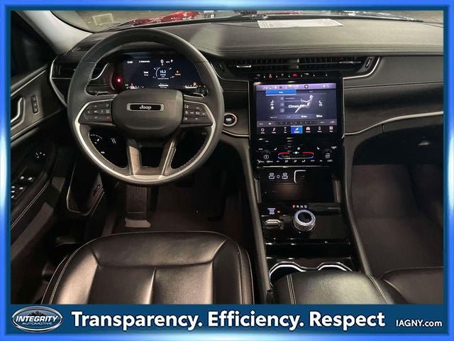 Used 2023 Jeep Grand Cherokee L Limited AWD/4WD image 14