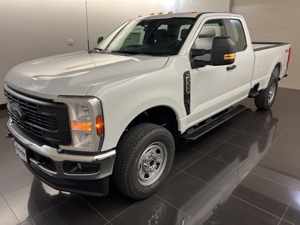 New 2026 Ford F350 XL w/ XL Chrome Package image 3