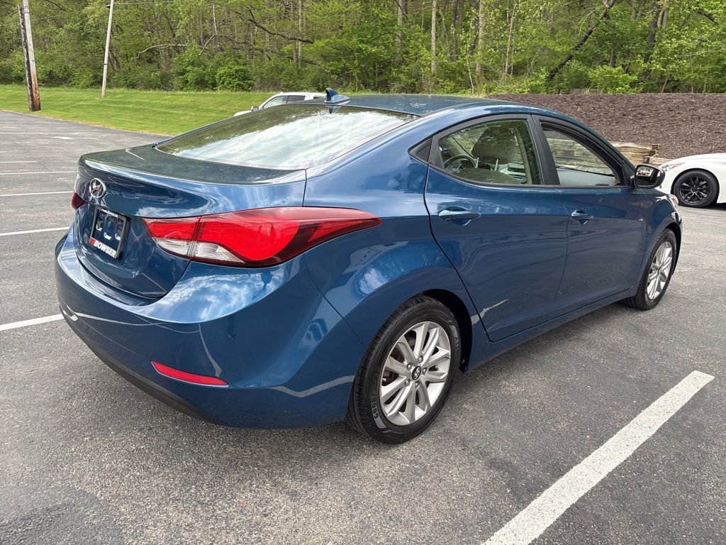 Used 2014 Hyundai Elantra SE w/ Option Group 02 FWD image 5