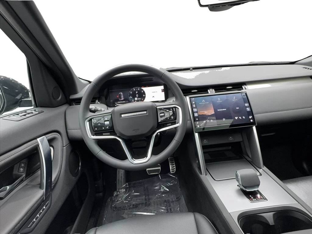 Used 2025 Land Rover Discovery Sport Dynamic SE AWD/4WD image 34
