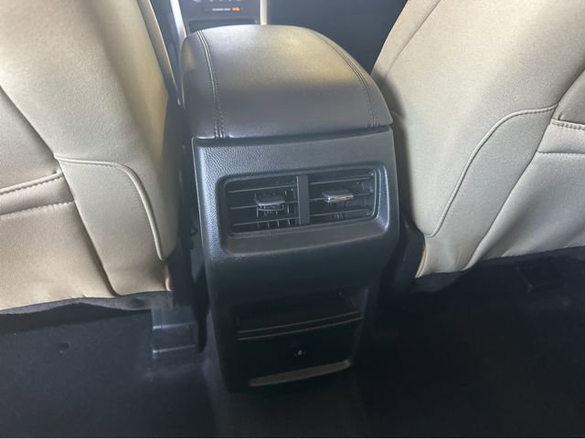 Used 2024 Ford Edge SE AWD/4WD image 21