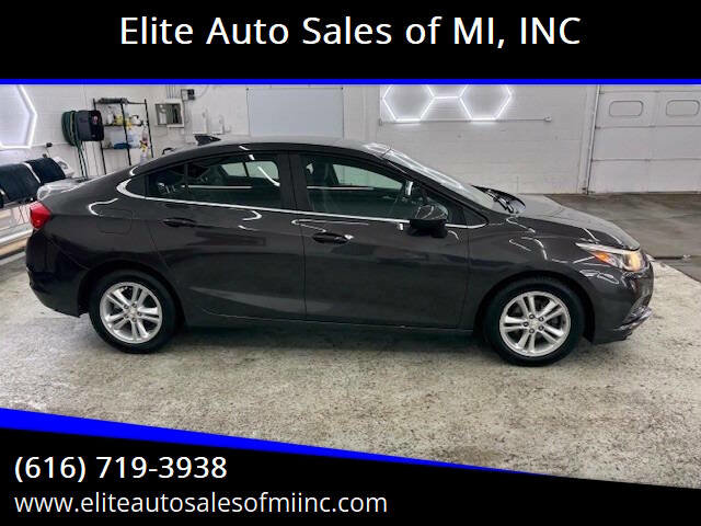 Used 2017 Chevrolet Cruze LT image 1