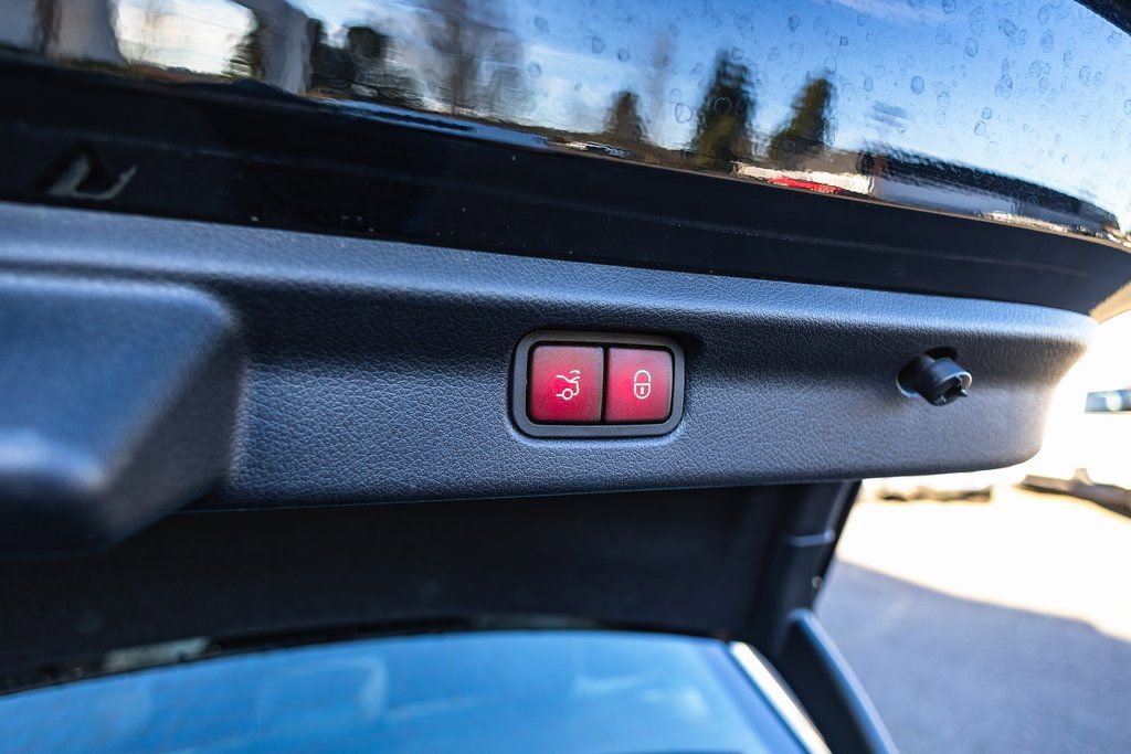 Used 2023 Mercedes-Benz EQE 350+ Sedan image 40