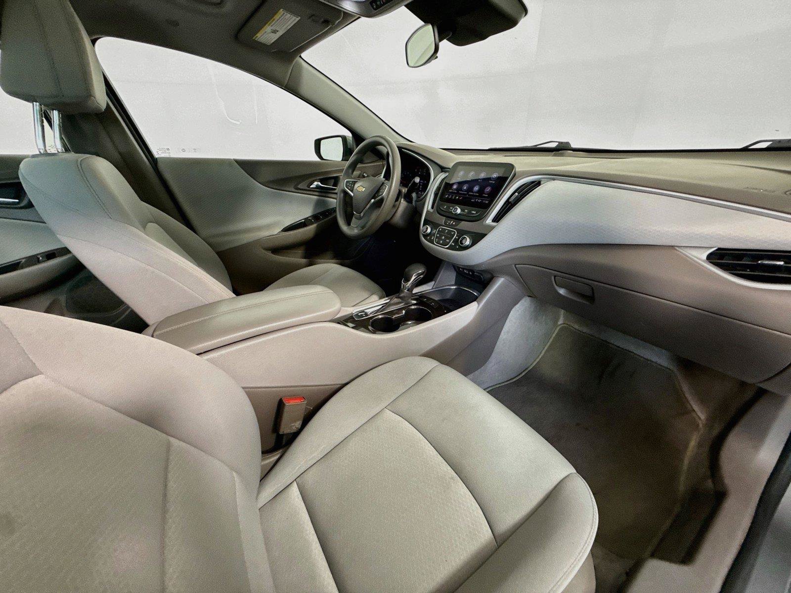 Used 2024 Chevrolet Malibu LT FWD image 28