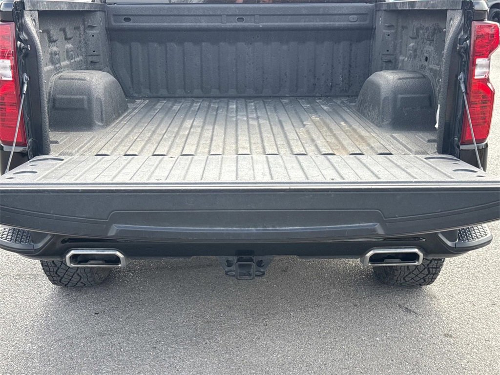 Used 2024 Chevrolet Silverado 1500 Custom Trail Boss w/ LPO, Dark Essentials Package image 11