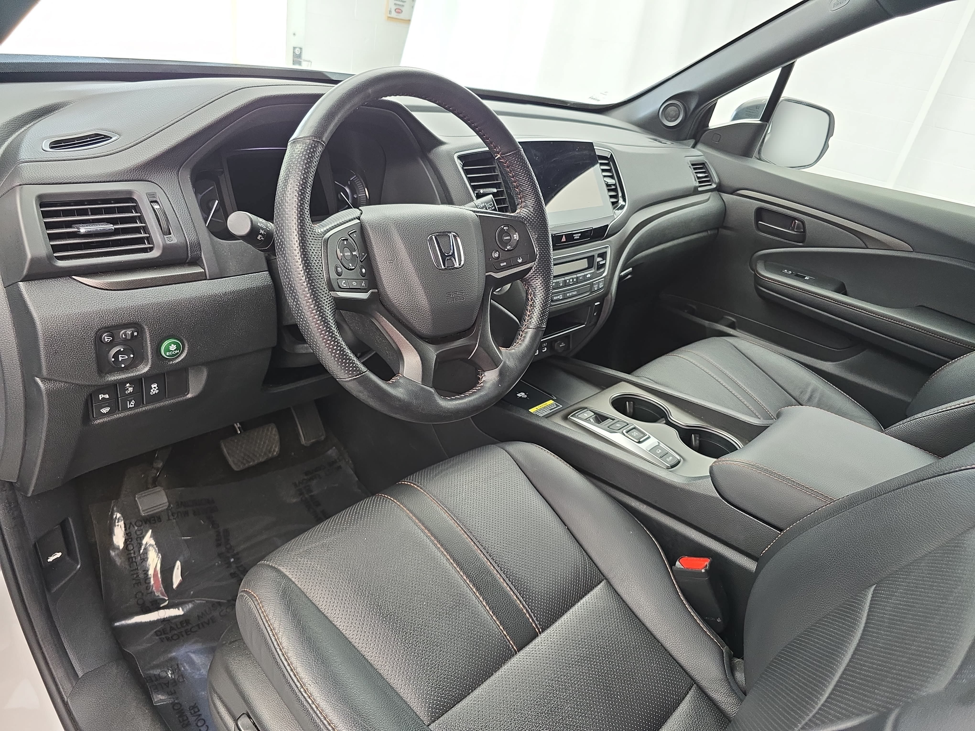 Used 2024 Honda Passport TrailSport image 16