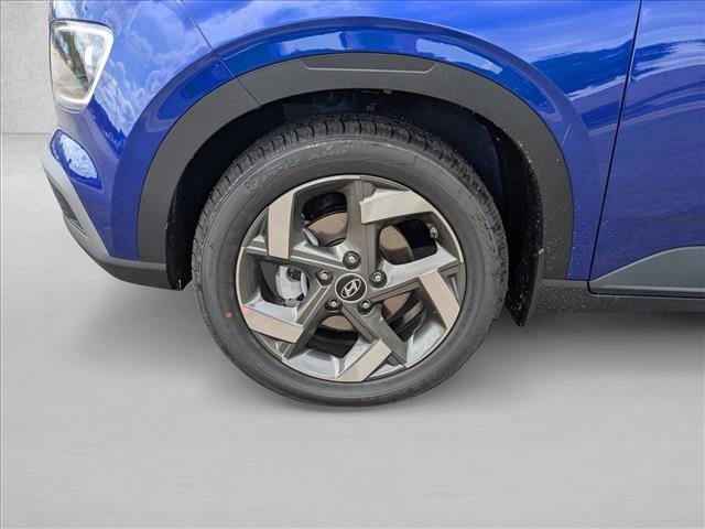 Used 2025 Hyundai Venue Limited image 10