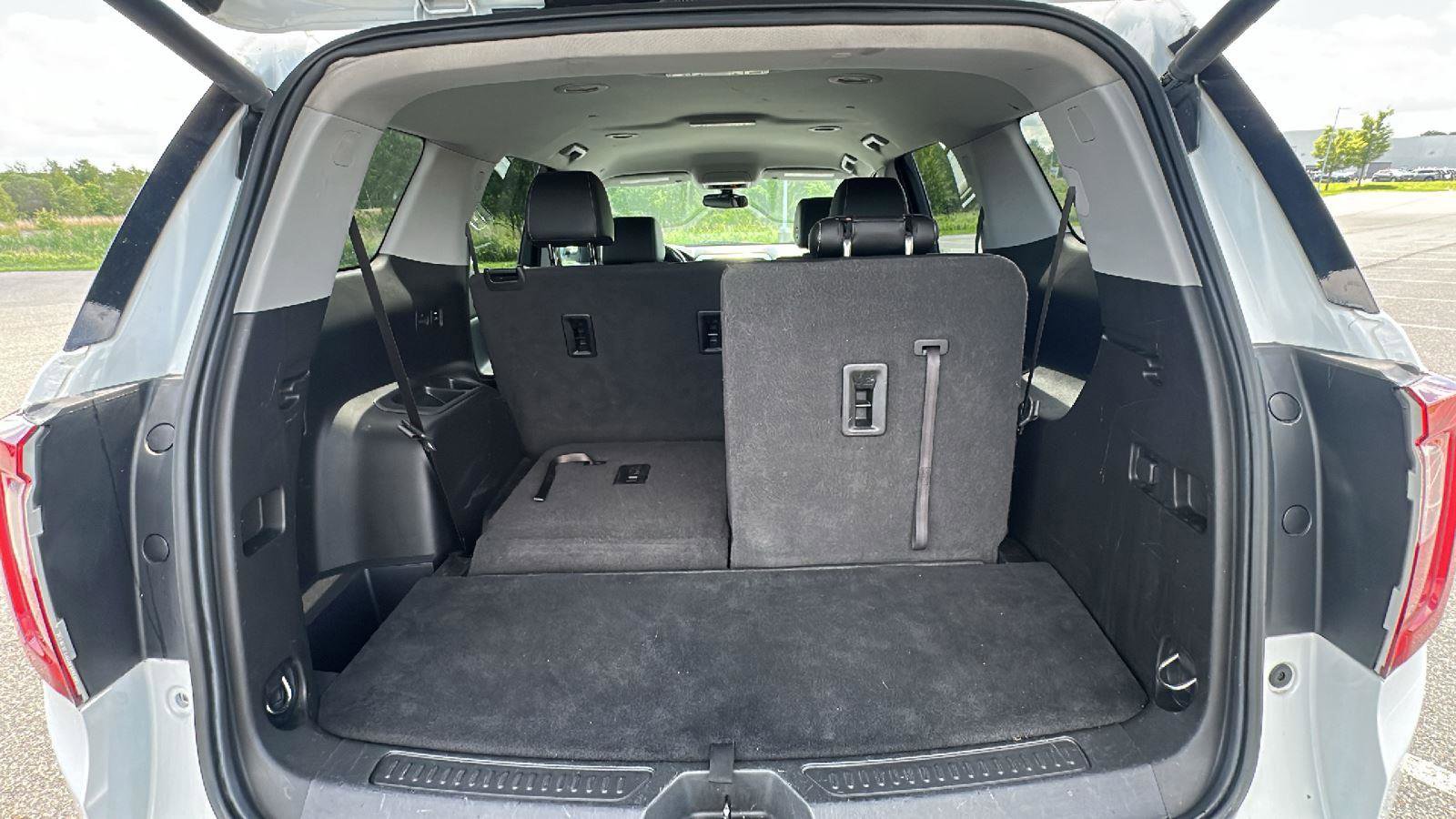 Used 2020 GMC Acadia SLT image 24