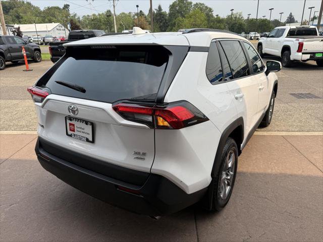 Certified 2023 Toyota RAV4 XLE w/ XLE Grade Weather Package AWD/4WD image 8