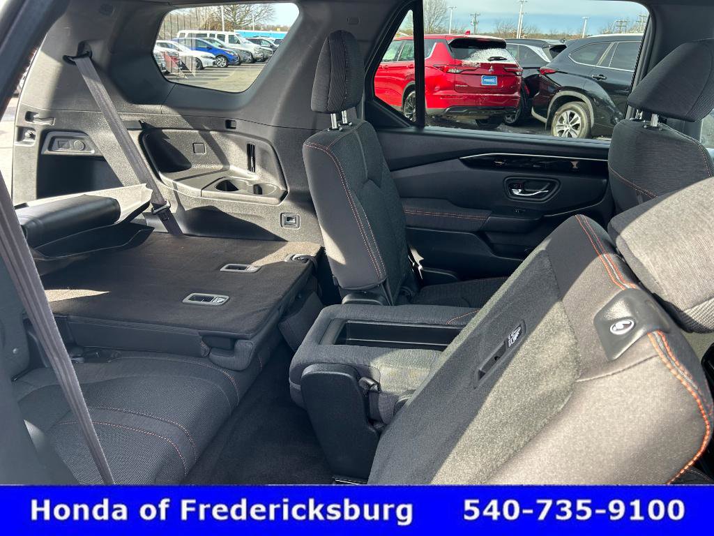 Certified 2024 Honda Pilot Sport image 35