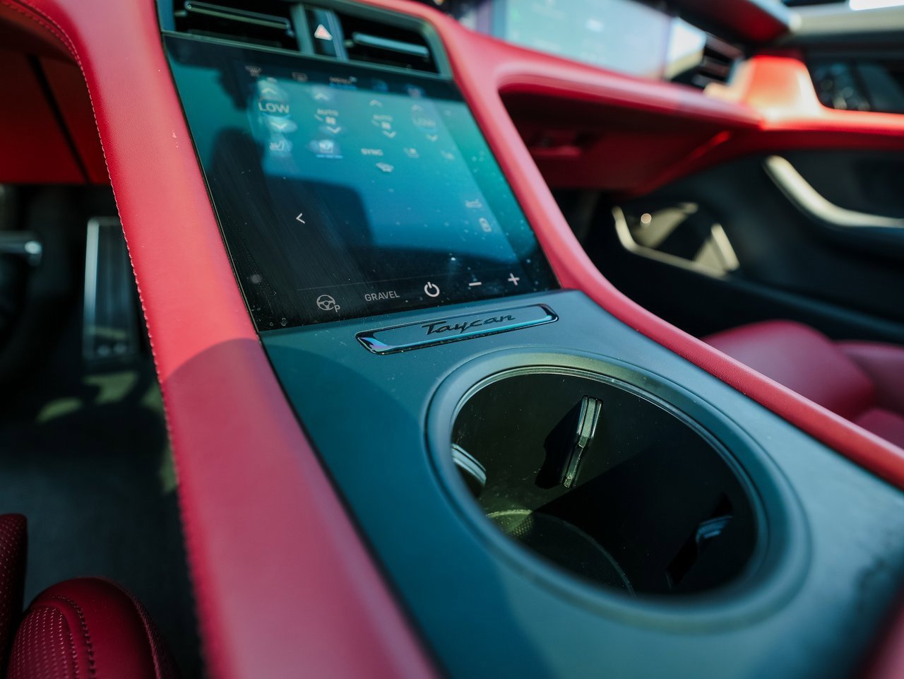 Used 2024 Porsche Taycan GTS image 20