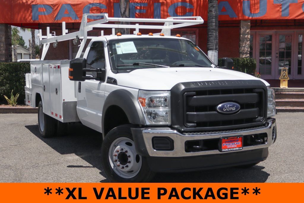 Used 2016 Ford F550 2WD Regular Cab Super Duty image 2
