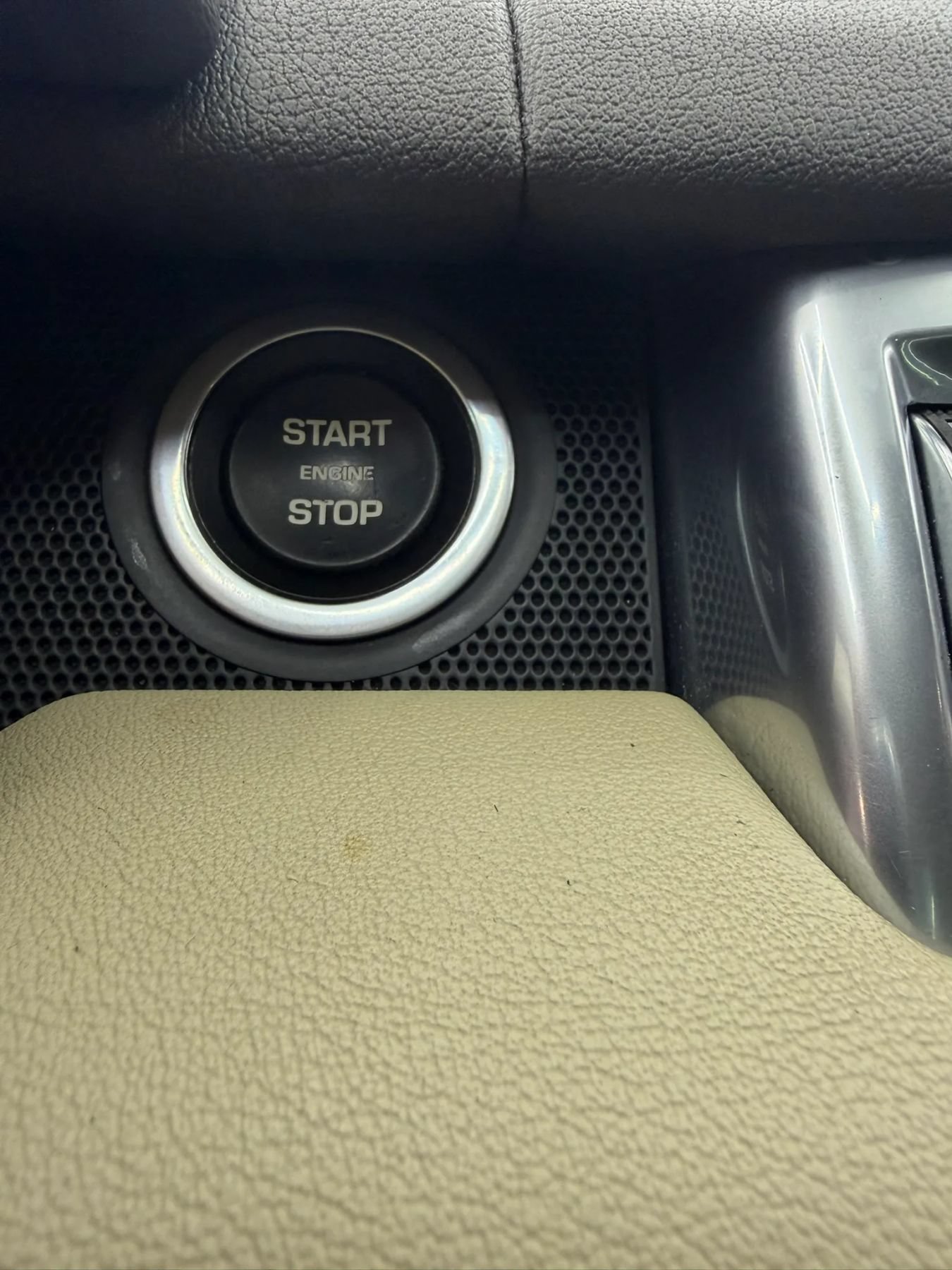 Used 2015 Land Rover Range Rover Sport Supercharged AWD/4WD image 18