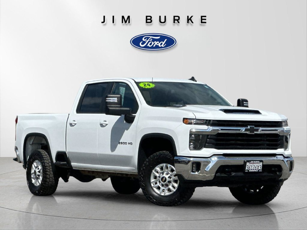 Used 2024 Chevrolet Silverado 2500 LT w/ Convenience Package AWD/4WD image 7