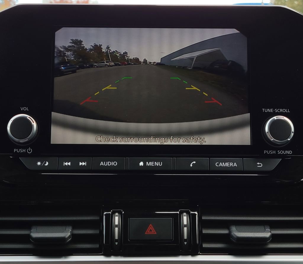 New 2025 Nissan Pathfinder SV image 27