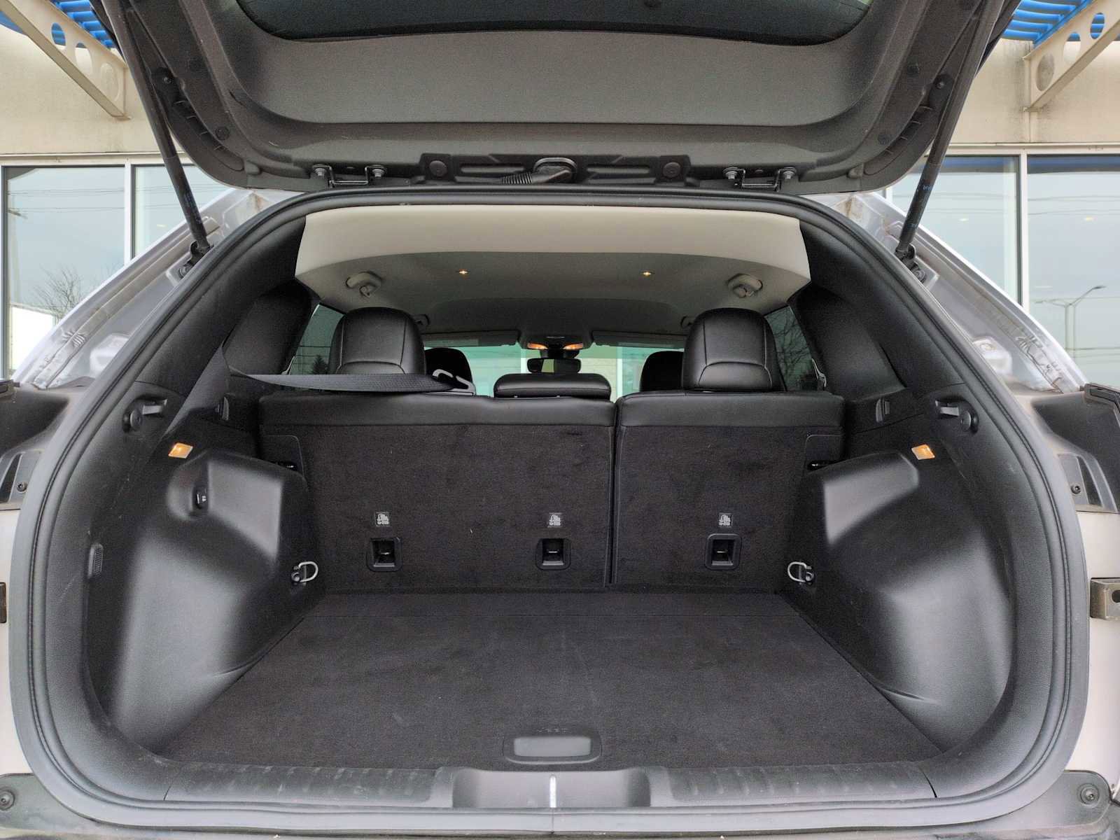 Used 2021 Jeep Cherokee Trailhawk w/ Trailer Tow Group image 31