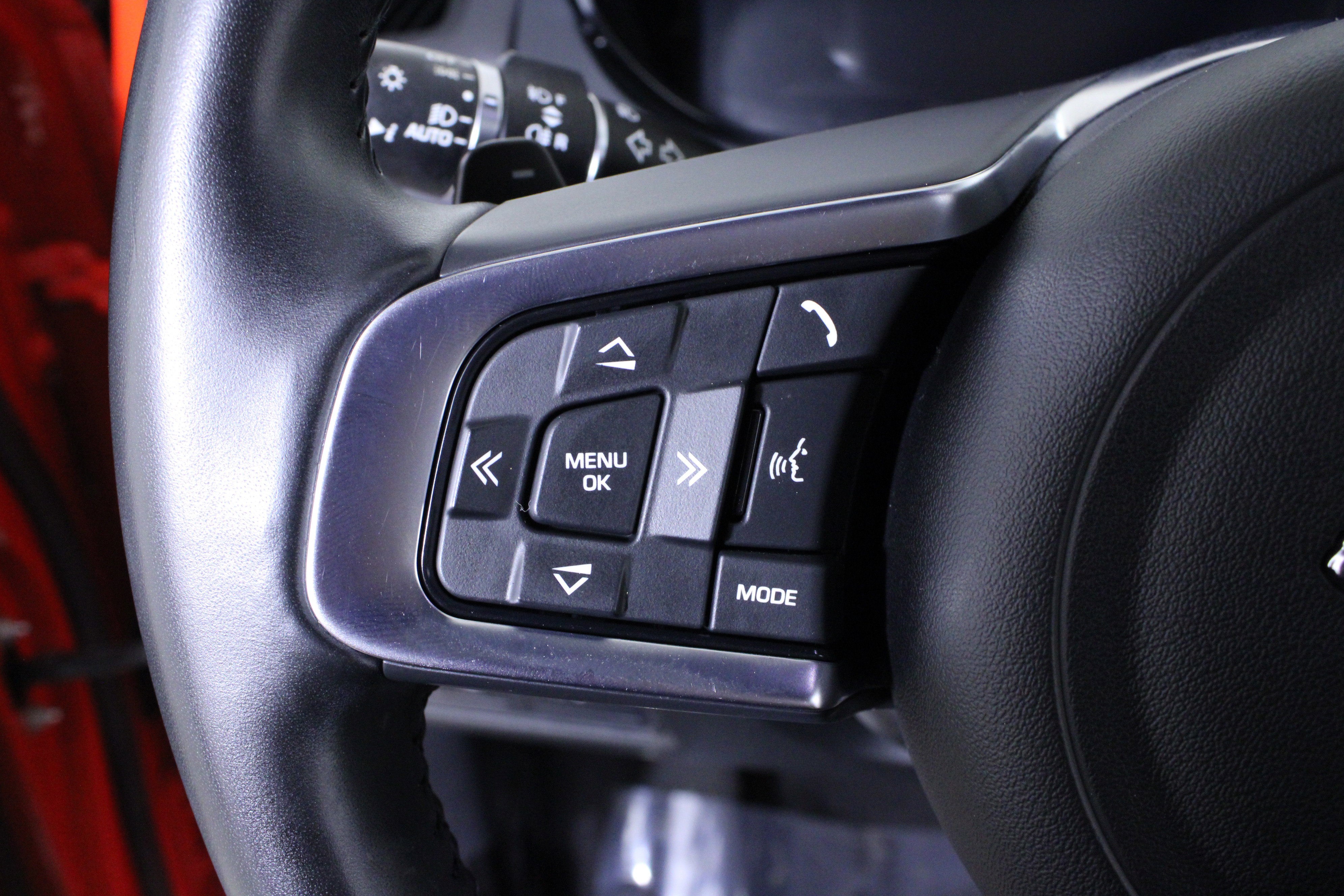 Used 2020 Jaguar E-PACE Checkered Flag image 25