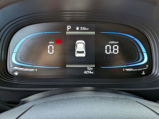 Used 2025 Hyundai Venue SEL image 17