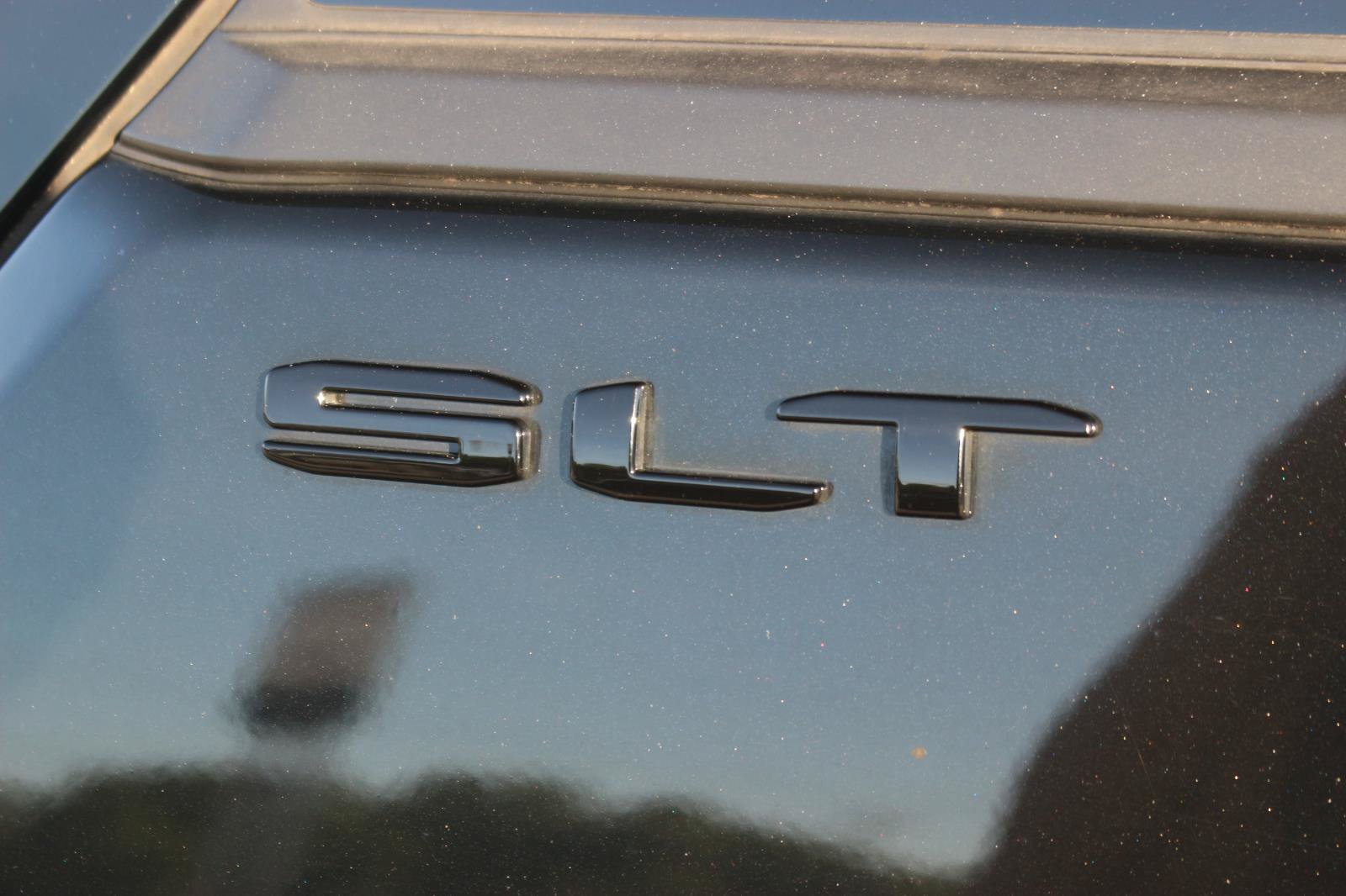Used 2022 GMC Terrain SLT w/ Infotainment Package II FWD image 10