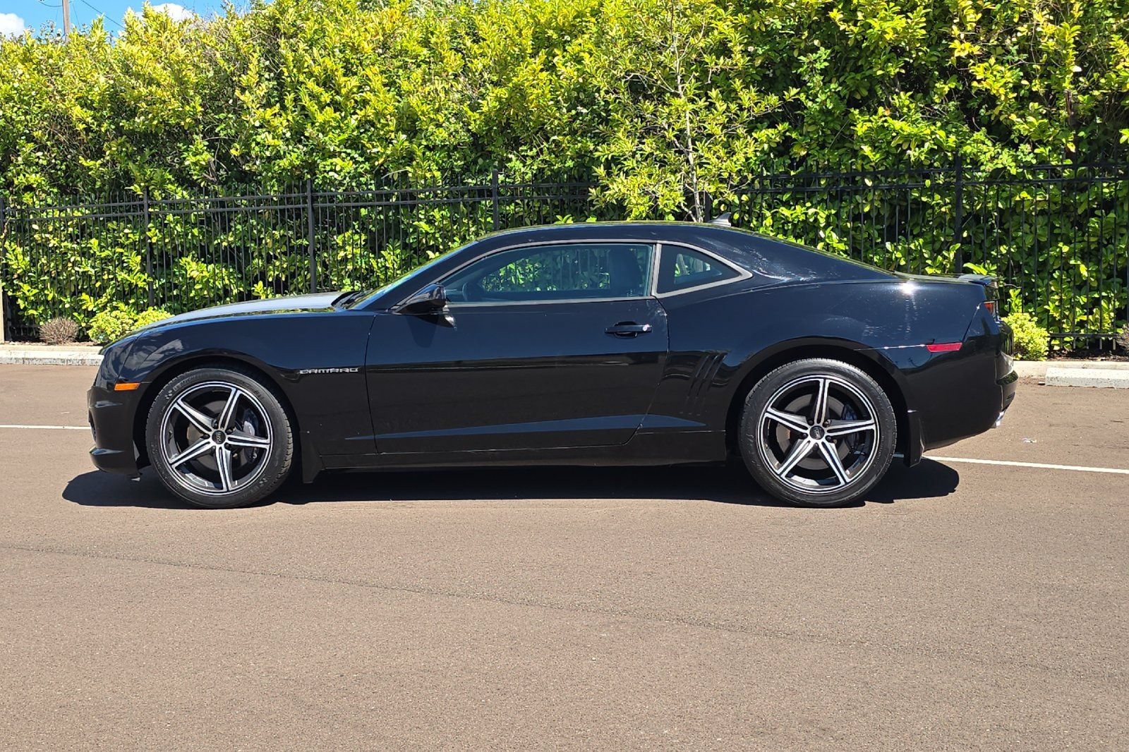 Used 2011 Chevrolet Camaro SS w/ RS Package RWD image 7