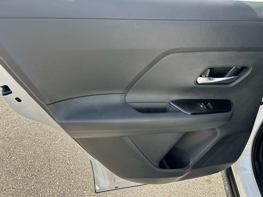 New 2026 Nissan Kicks SR w/ SR Premium Package FWD image 19