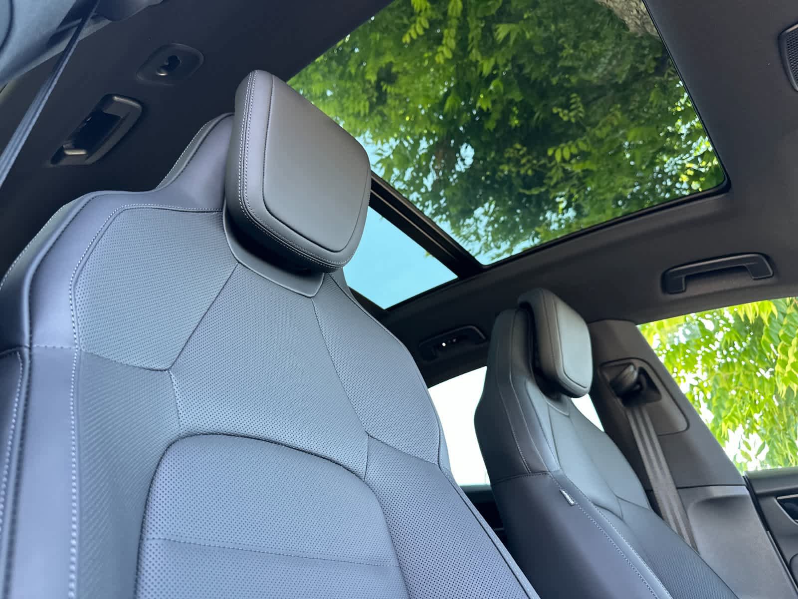 New 2026 Porsche Macan Electric RWD image 18