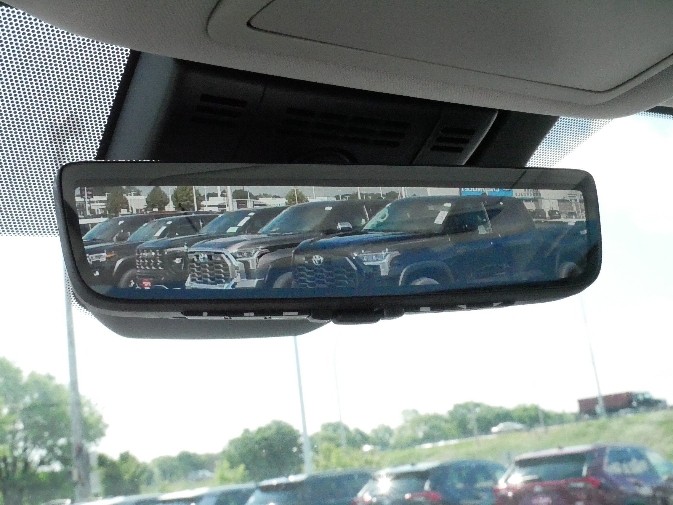 Certified 2025 Toyota Grand Highlander AWD image 32