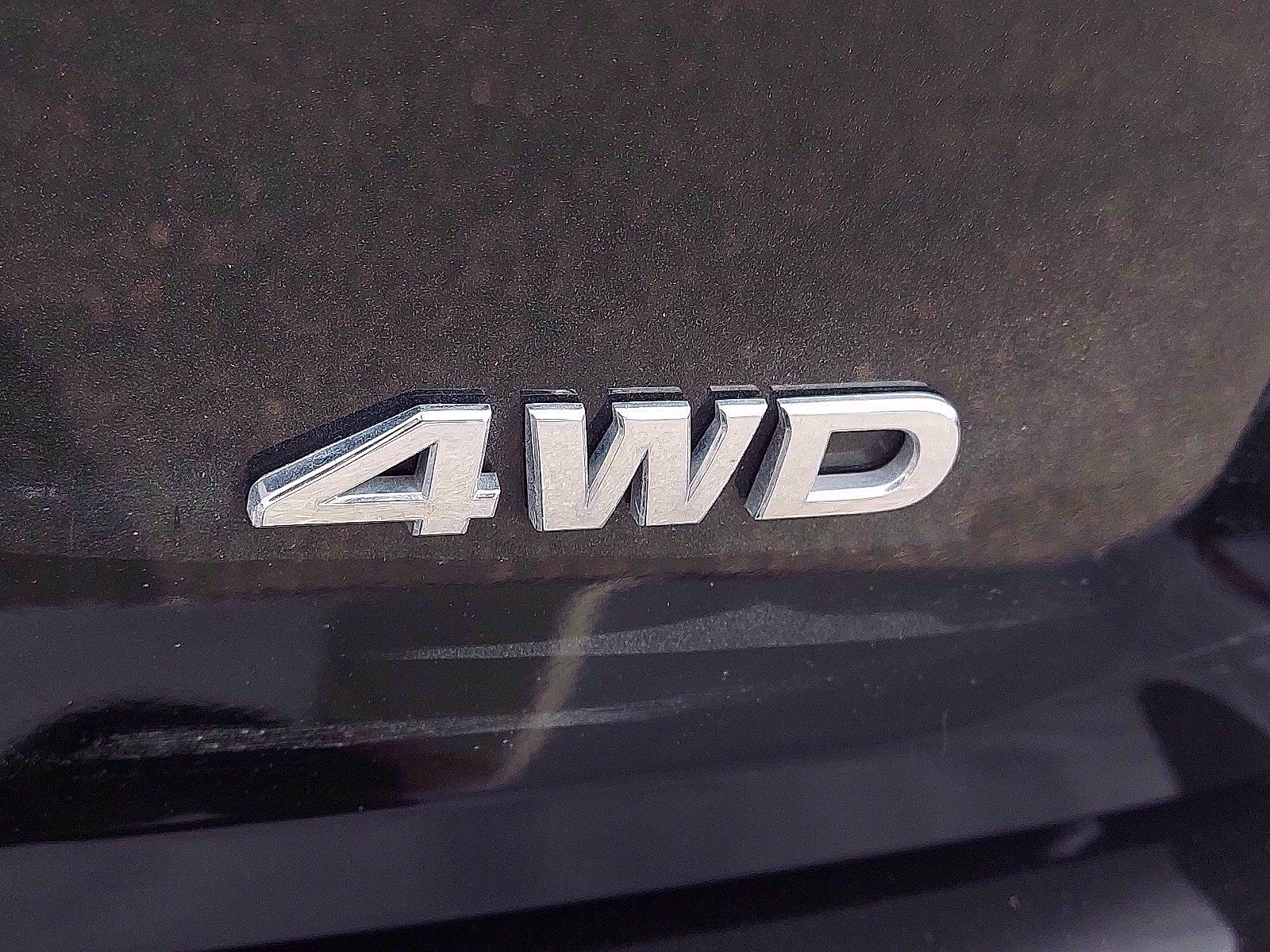 Used 2019 Nissan Pathfinder S image 28