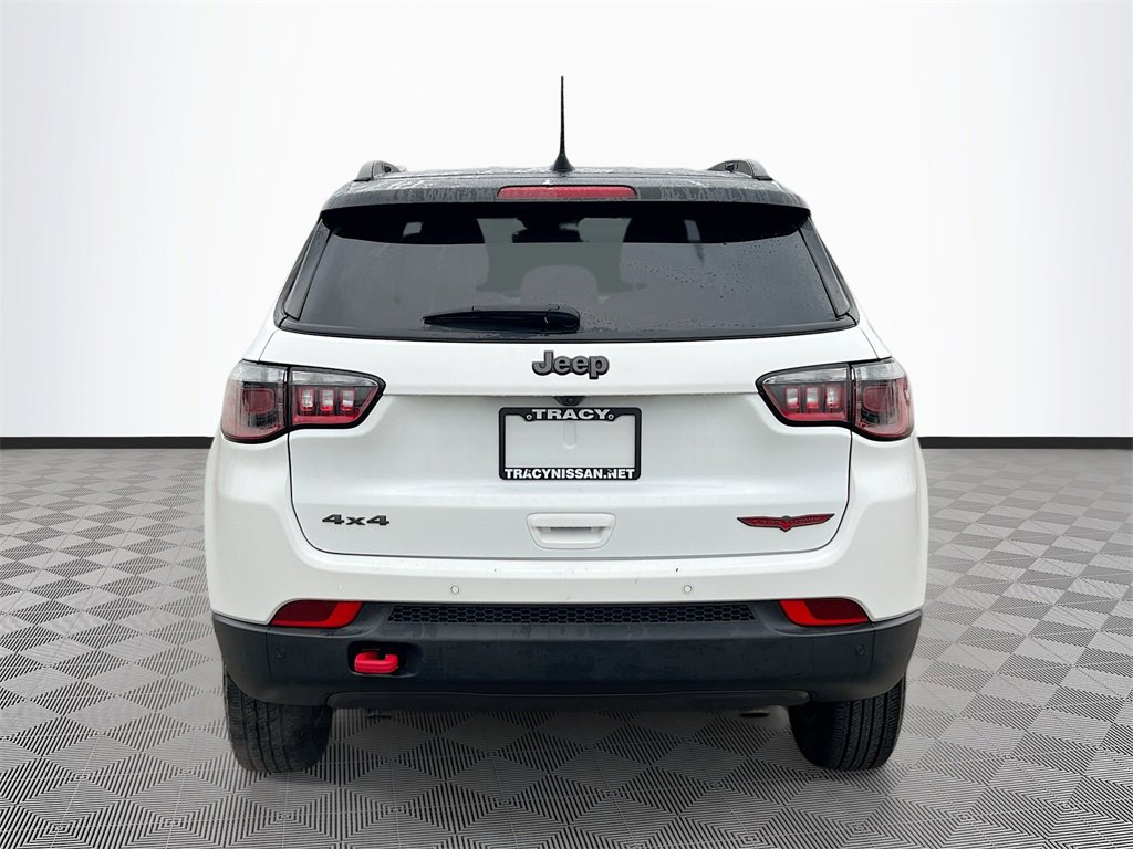 Used 2024 Jeep Compass Trailhawk image 6