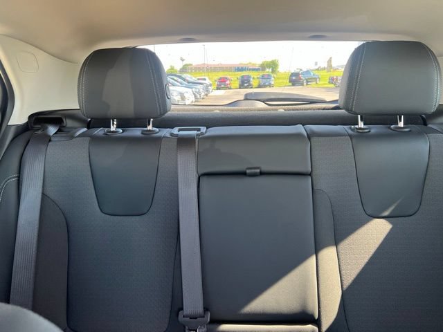 Used 2021 Buick Encore GX Select w/ Sport Touring Package FWD image 29