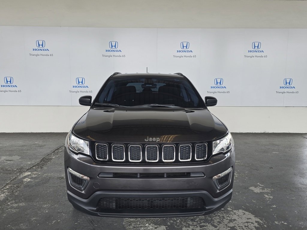 Used 2020 Jeep Compass Sport image 2