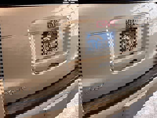 Used 2017 GMC Yukon SLE image 13