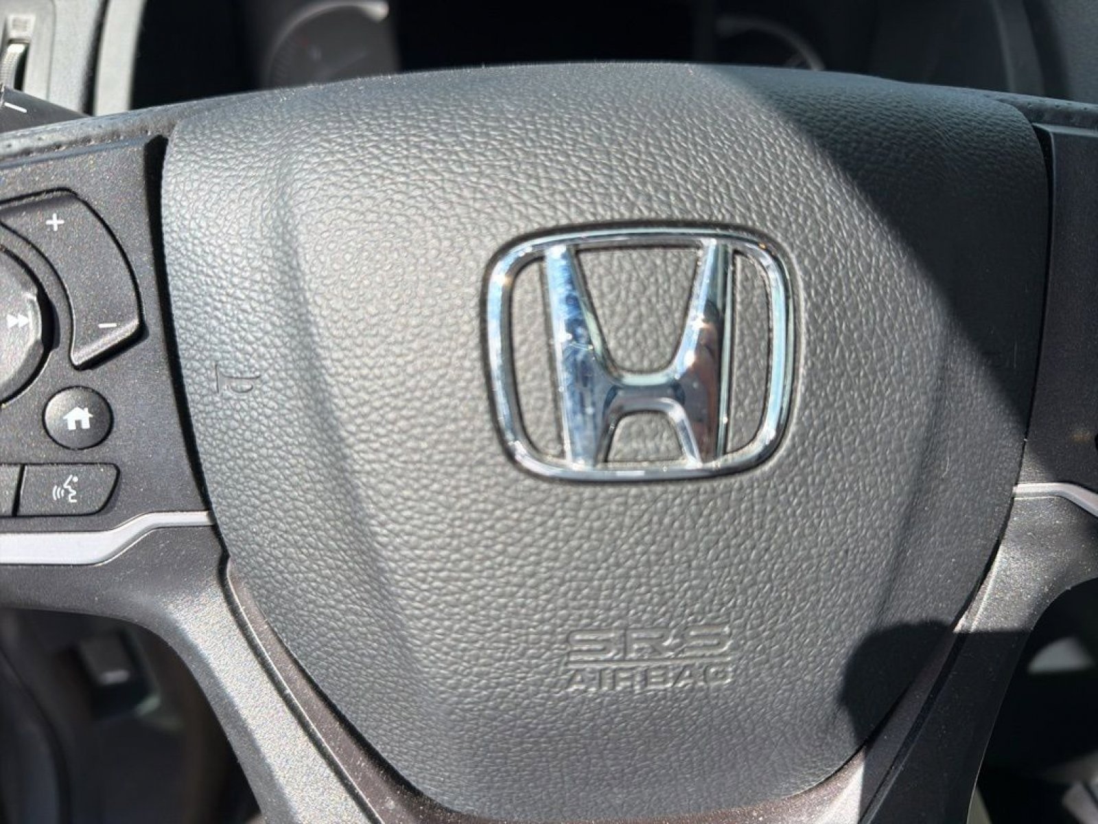 Used 2023 Honda Passport EX-L image 32