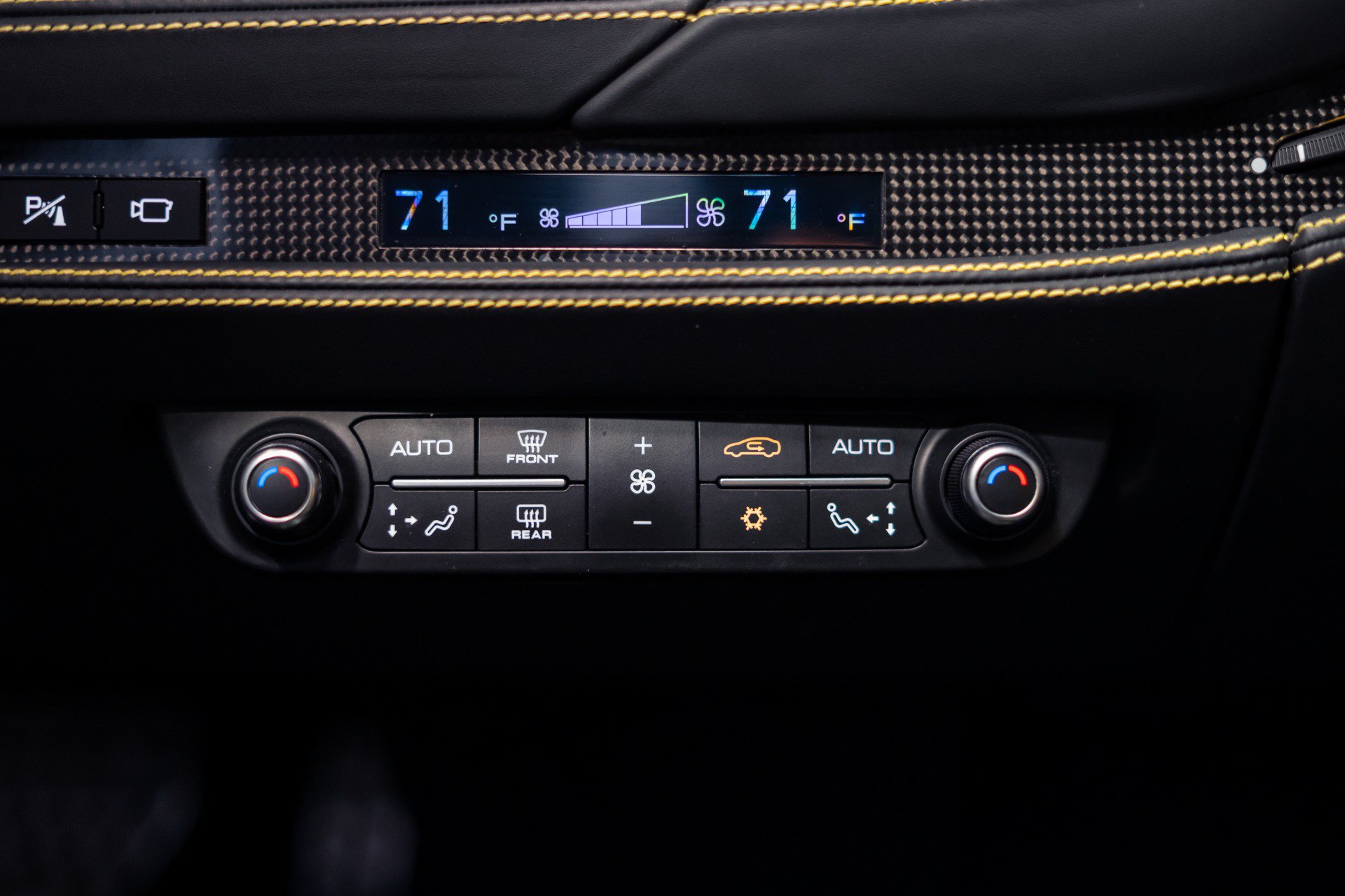 Used 2021 Ferrari F8 Tributo RWD image 28