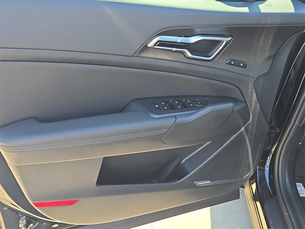 New 2026 Kia Sportage SX image 18