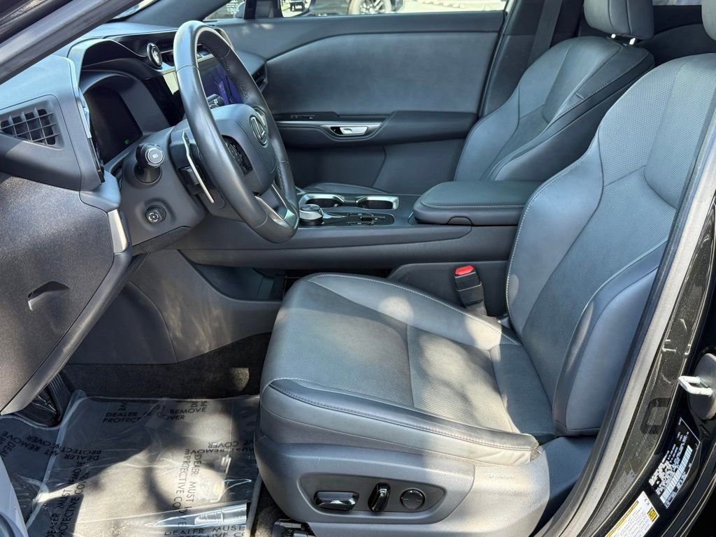 Used 2023 Lexus RZ 450e Premium w/ Technology Package image 20