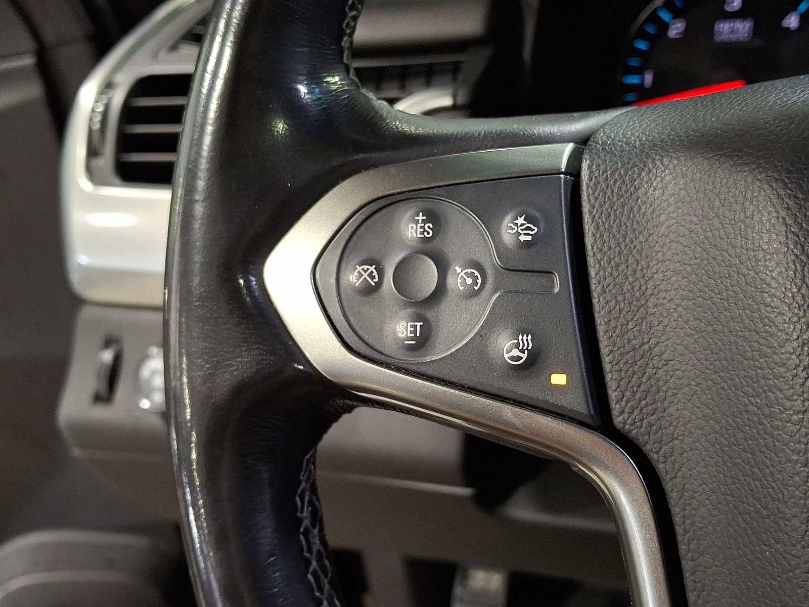 Certified 2018 Chevrolet Tahoe LT image 23