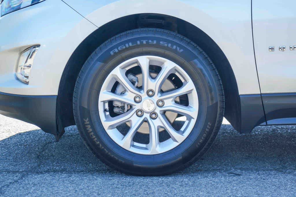 Used 2020 Chevrolet Equinox LT FWD image 4
