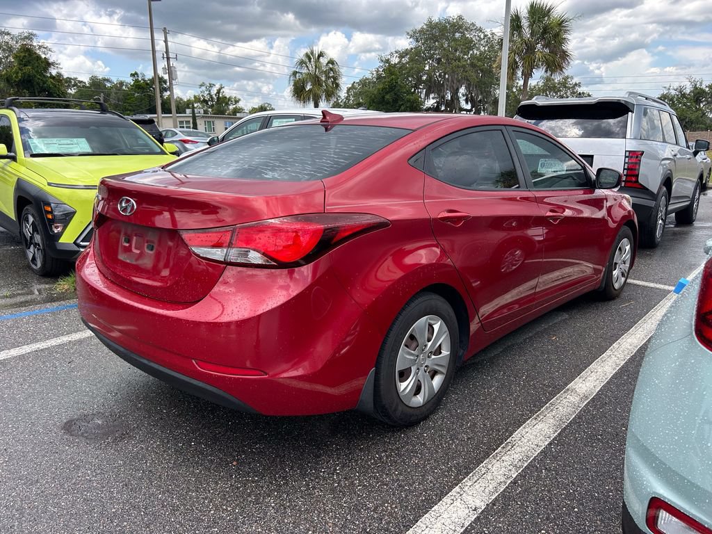 Used 2016 Hyundai Elantra SE FWD image 3