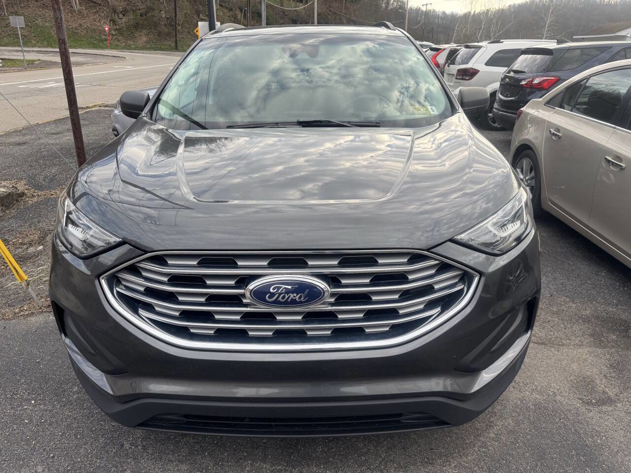 Used 2020 Ford Edge SE AWD/4WD image 4