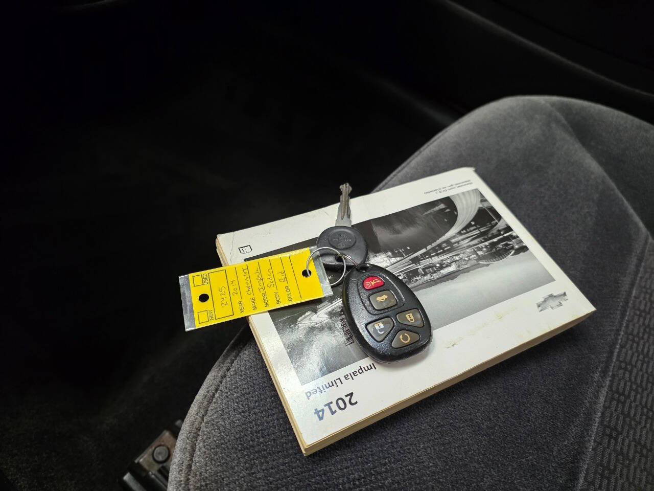 Used 2014 Chevrolet Impala LT w/ LT Sunroof Package image 24