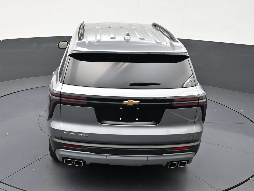 Used 2024 Chevrolet Traverse LT FWD image 14