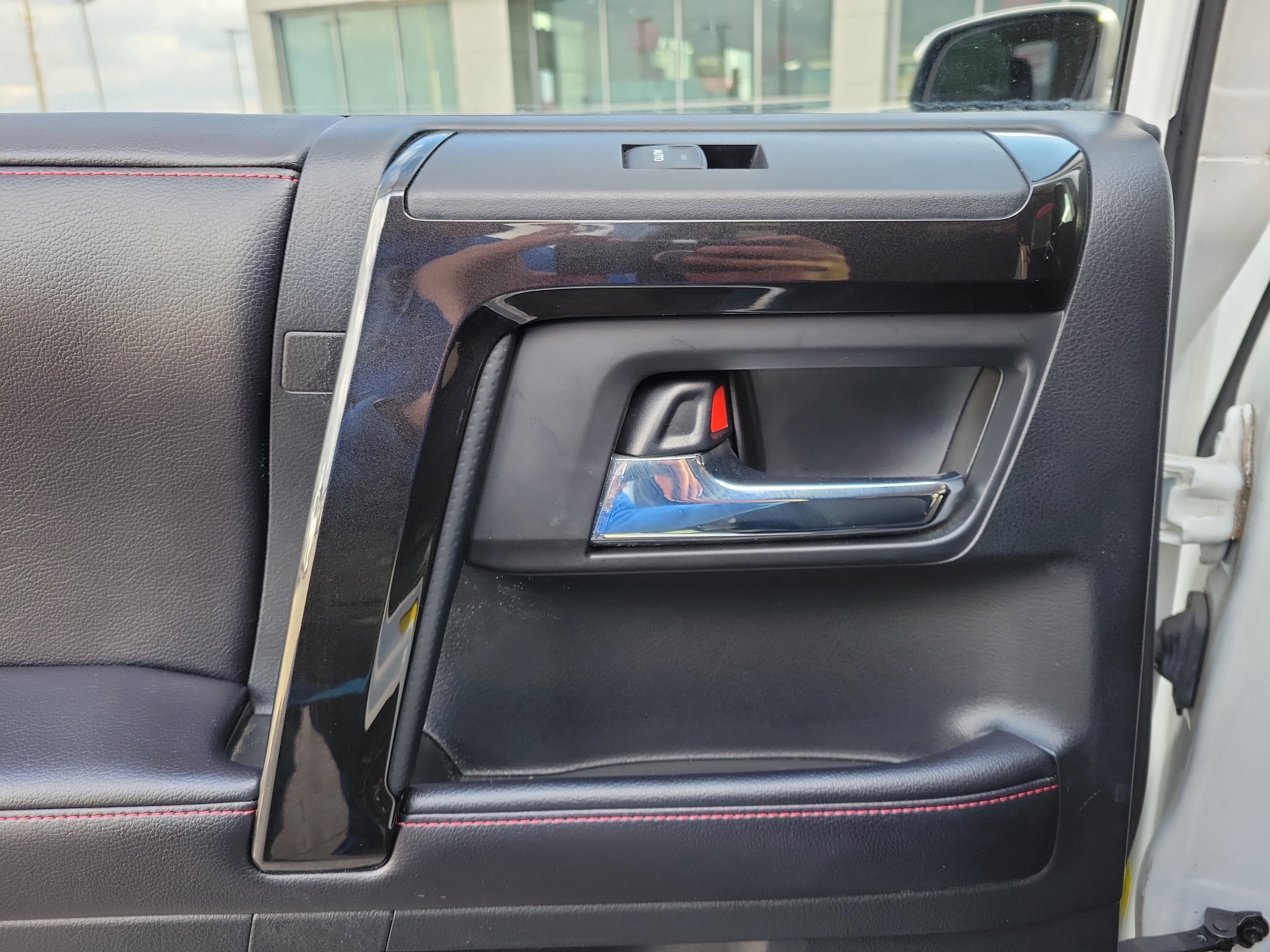 Used 2017 Toyota 4Runner TRD Off-Road image 12