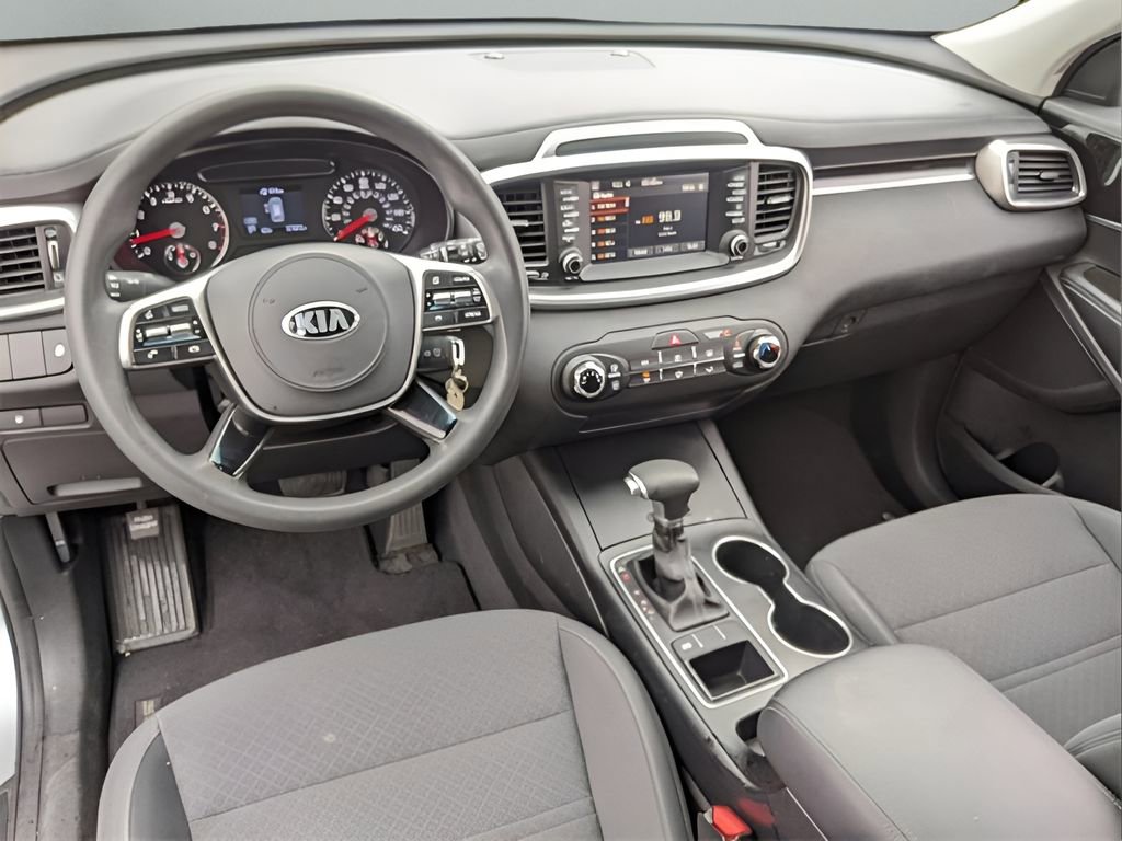 Used 2020 Kia Sorento LX image 24