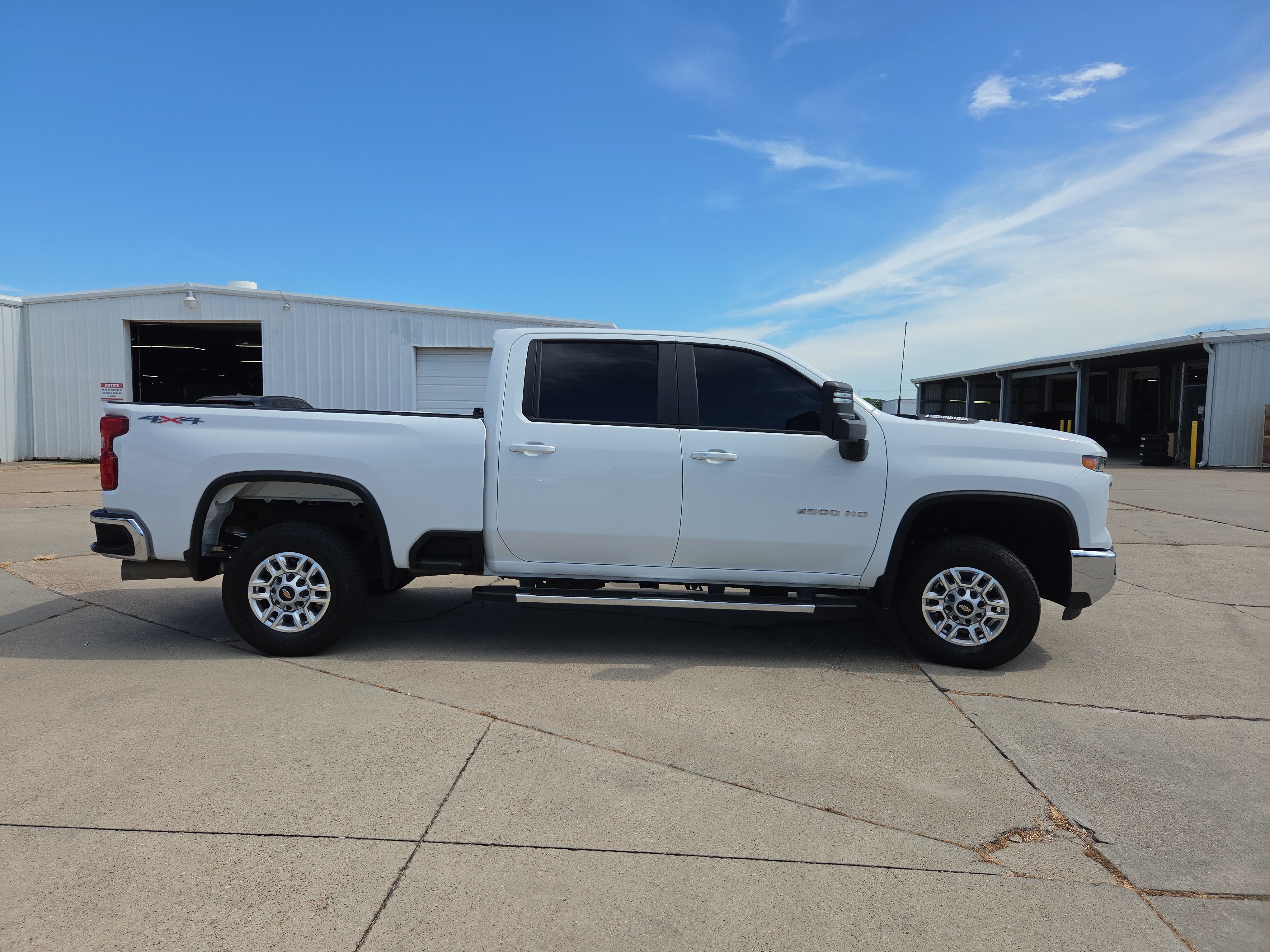 Used 2026 Chevrolet Silverado 2500 LT AWD/4WD image 6