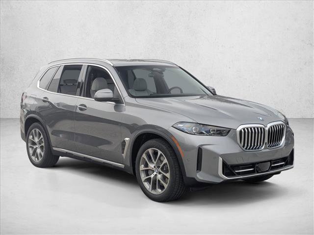 Used 2026 BMW X5 xDrive50e AWD/4WD image 7
