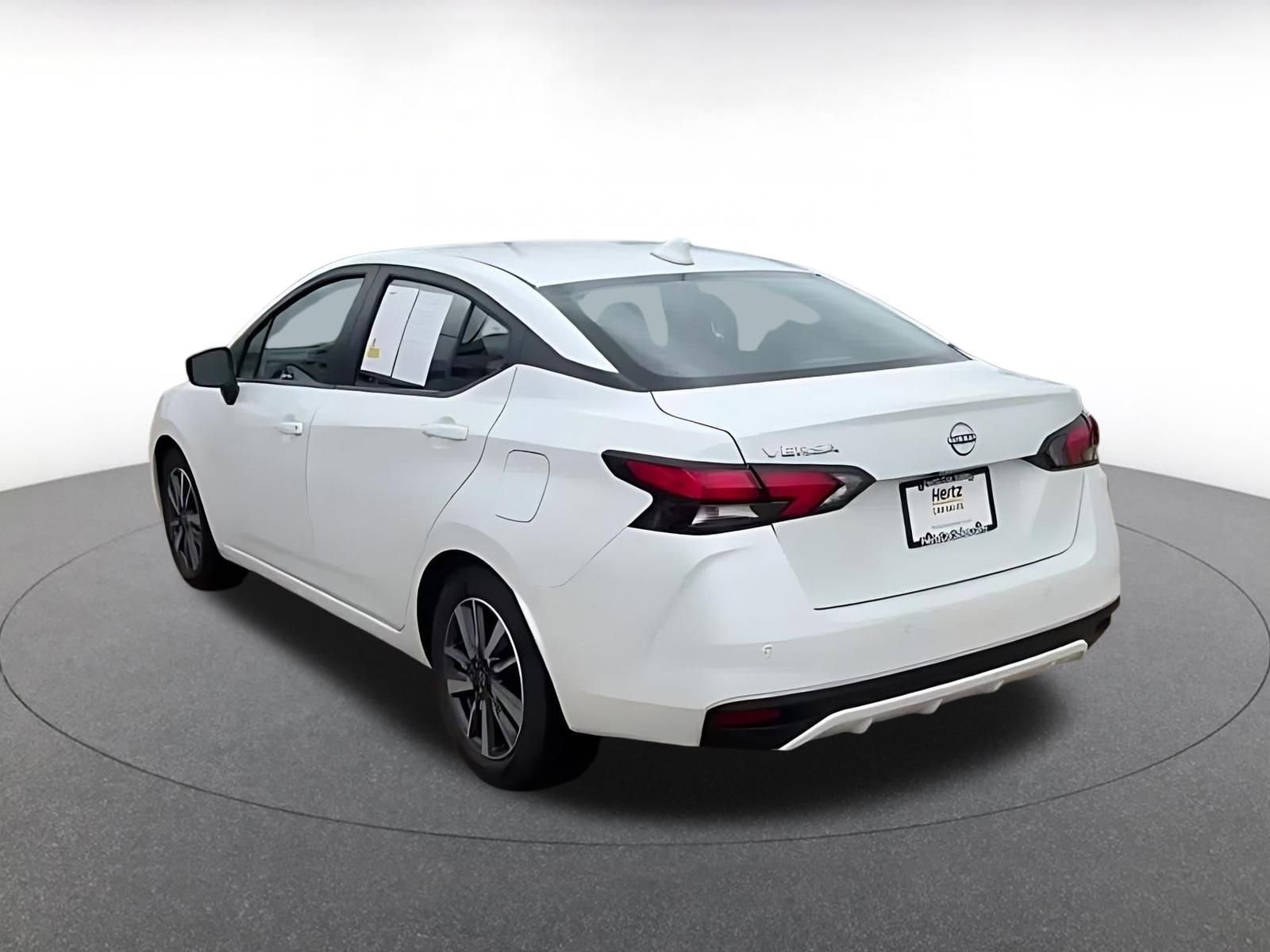 Used 2025 Nissan Versa SV image 11